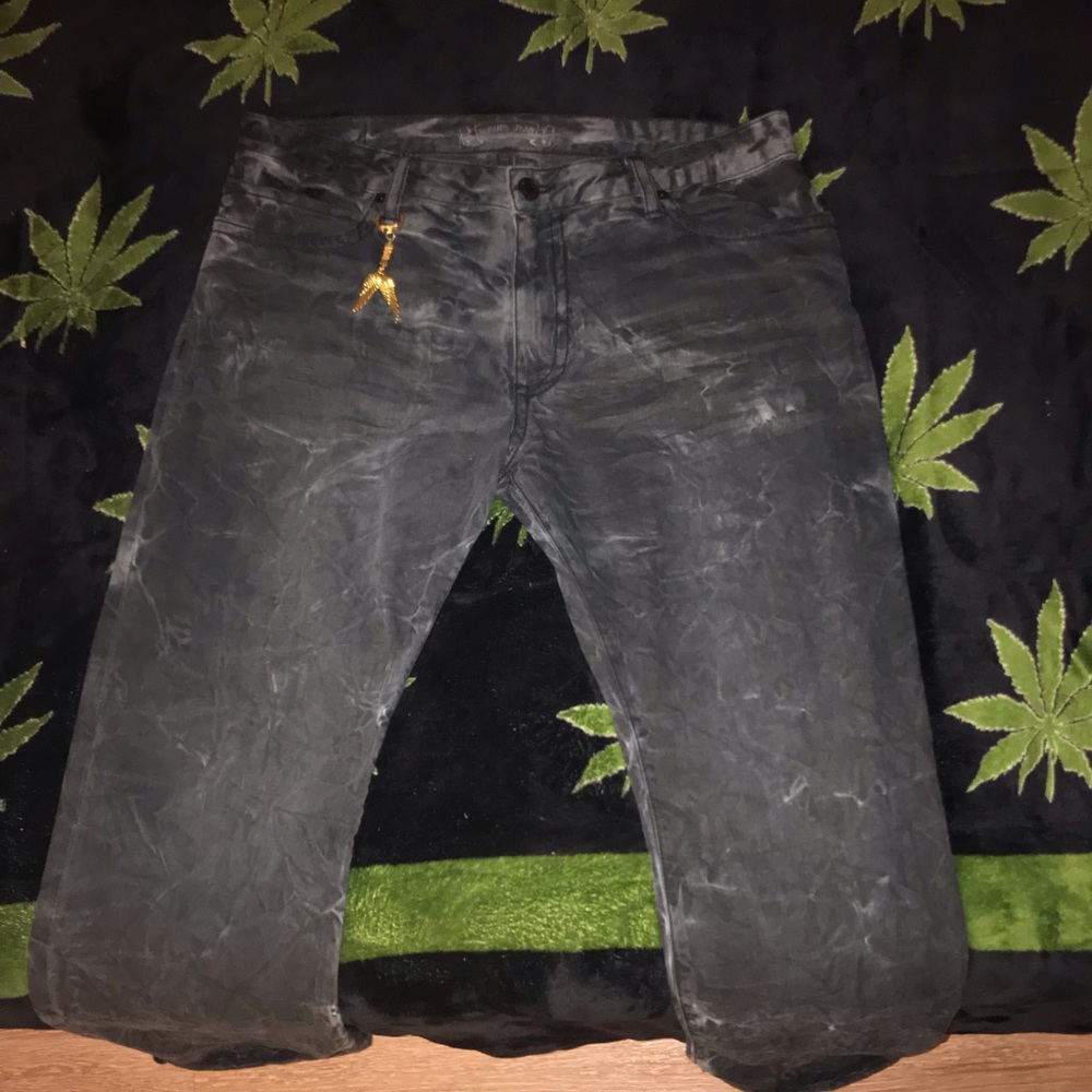 Men’s studded flap pocket Robbin’s jeans